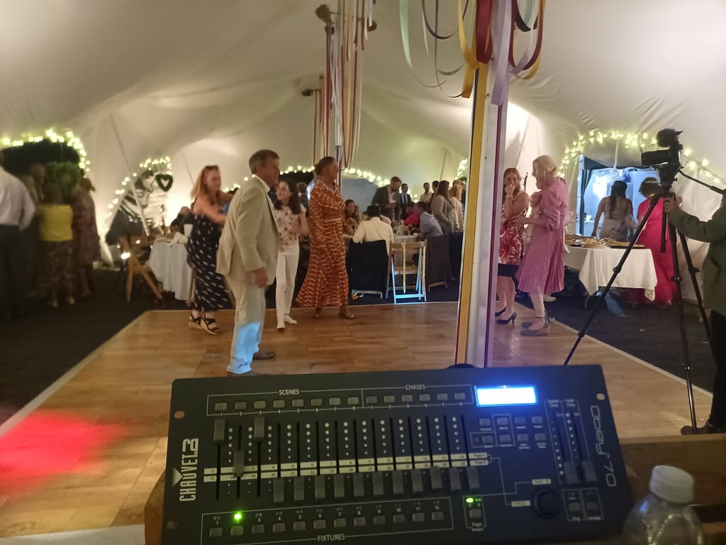 Welcome to HD Sound & Lighting. Providing  sound & Lighting services to Devon and Cornwall. 